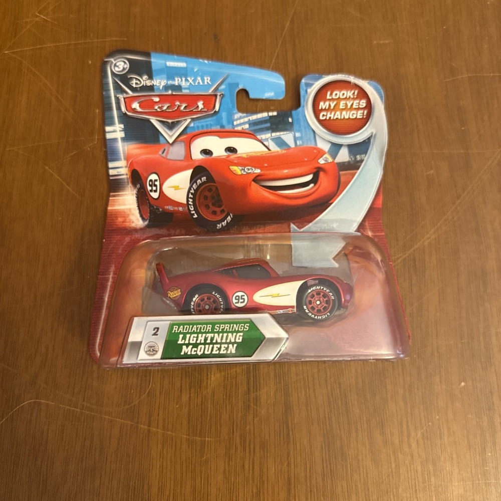 Disney Pixar Cars Look My Eyes Change! Radiator Springs Lightning McQueen G9-